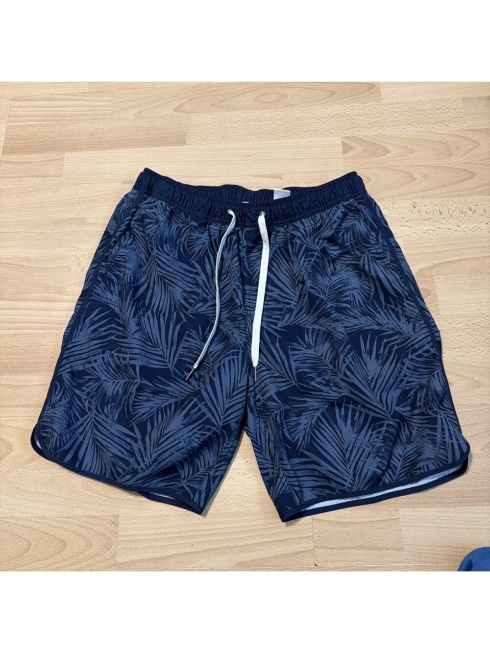 Fair Harbor mens blue floral print lined swim trunks shorts size Large